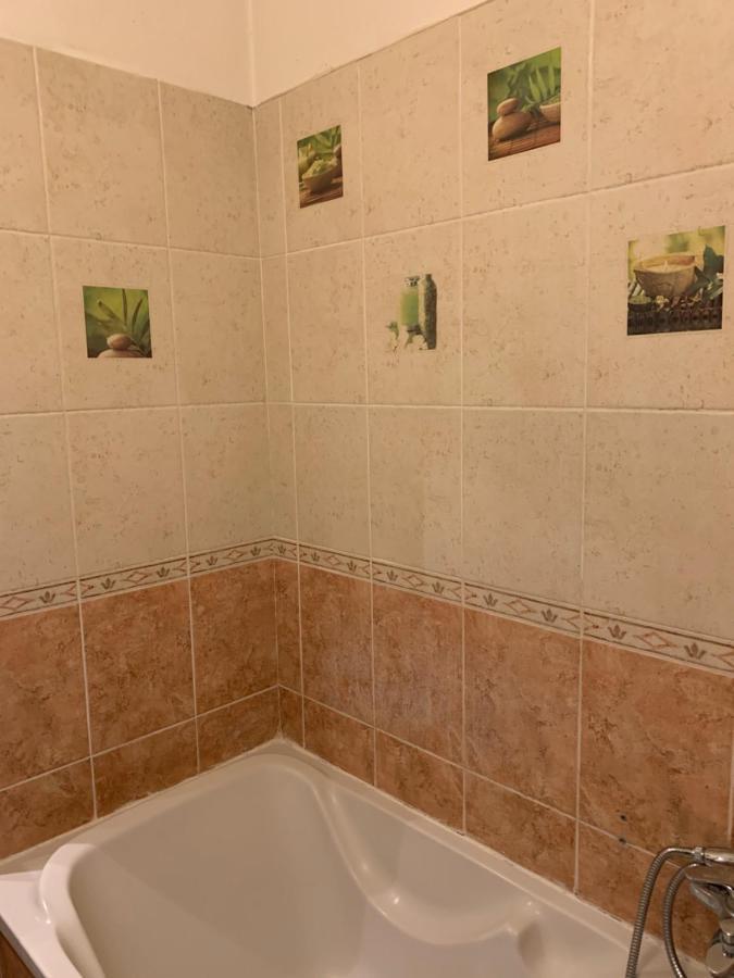 Votre Sejour Cosy A Frejus! Appartement Buitenkant foto