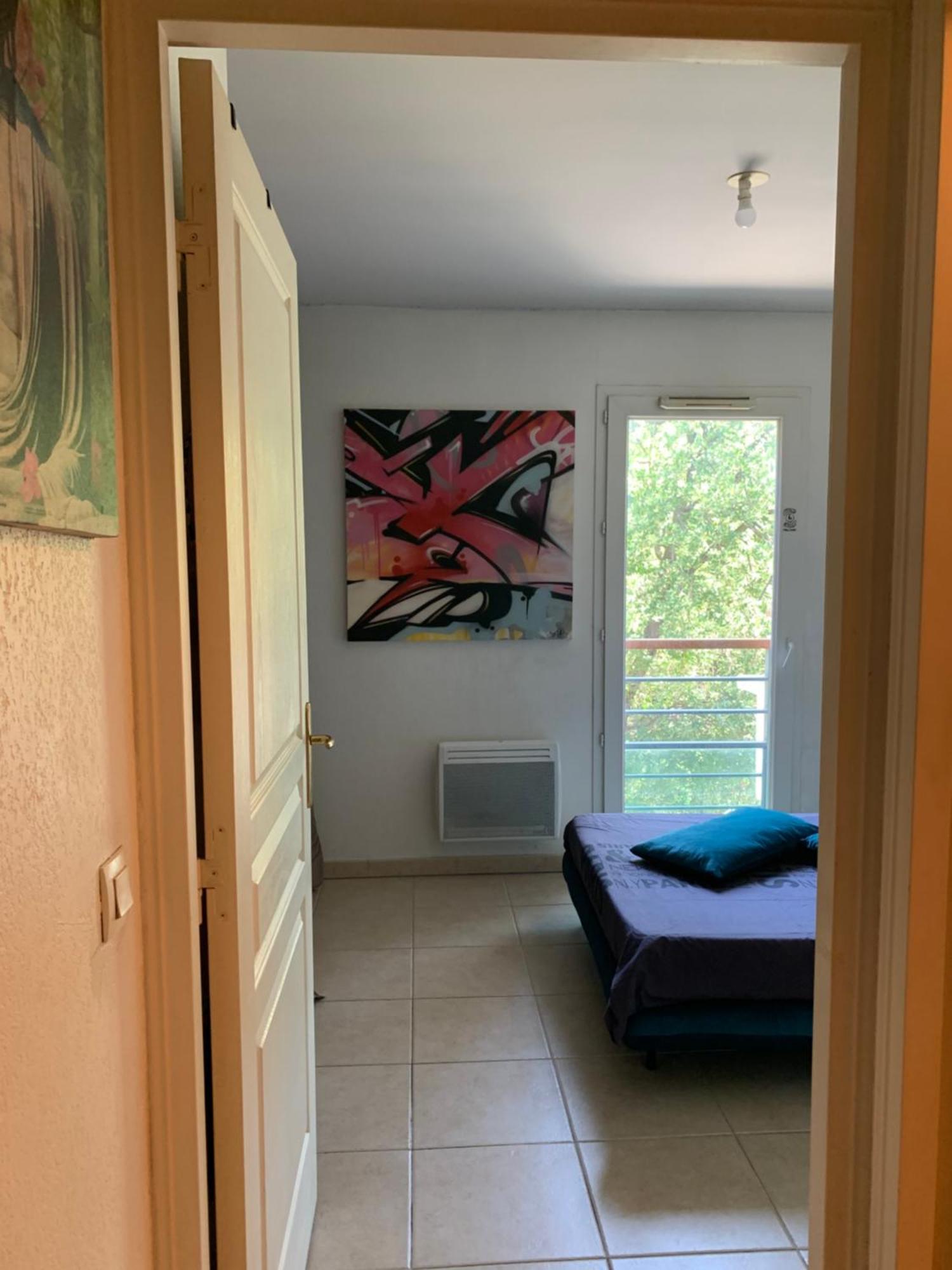 Votre Sejour Cosy A Frejus! Appartement Buitenkant foto