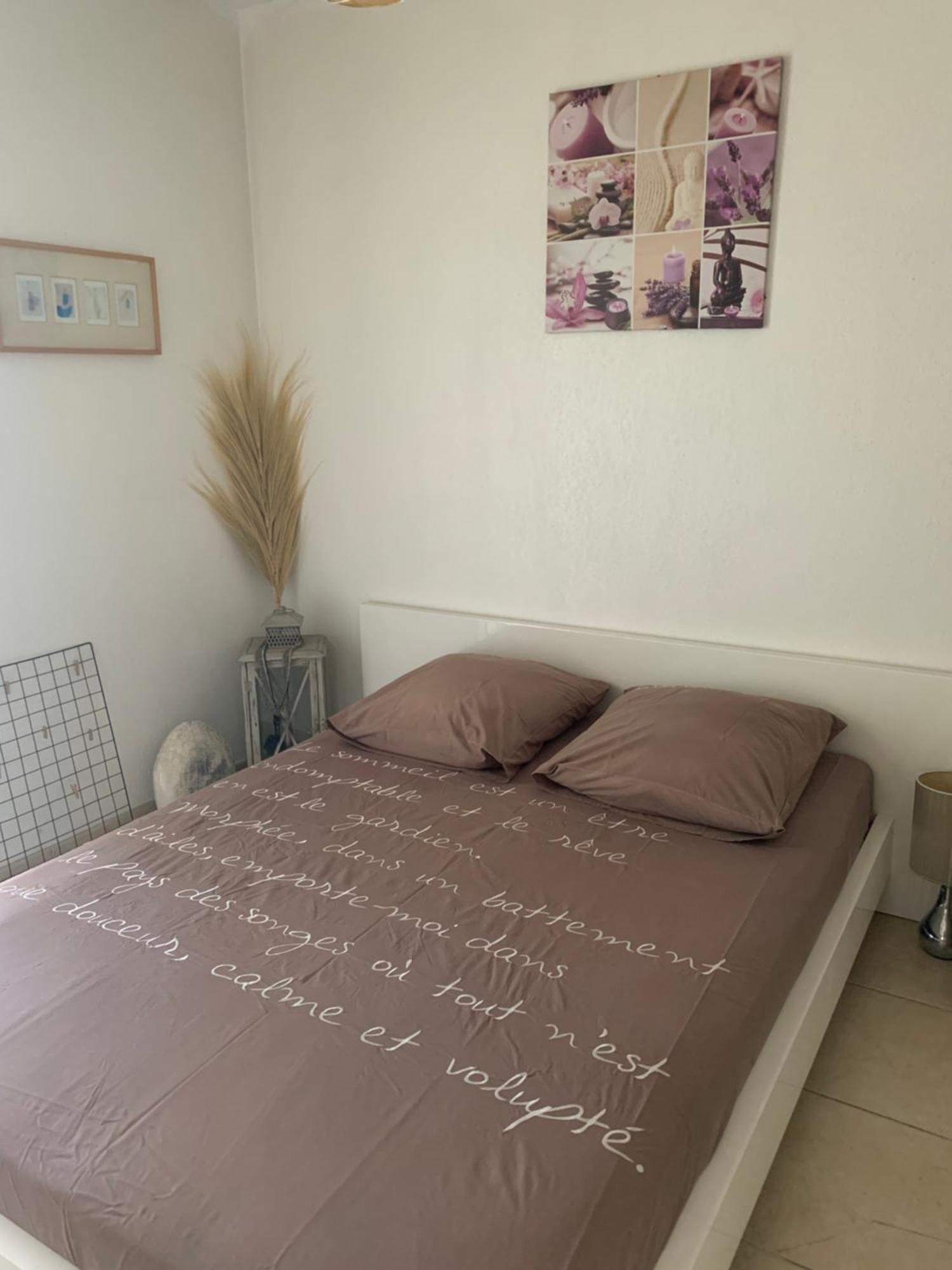 Votre Sejour Cosy A Frejus! Appartement Buitenkant foto